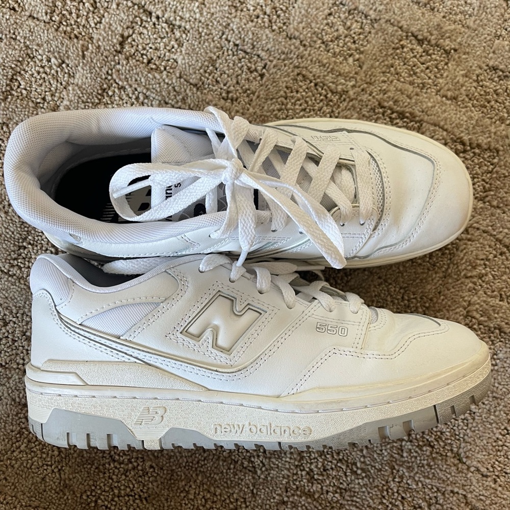 Kids white New Balance 550 size:6